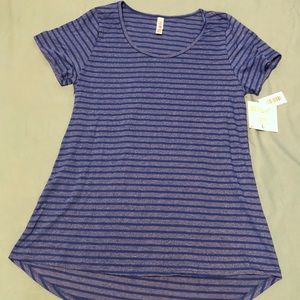 NWT Lularoe Large Classic Tee
